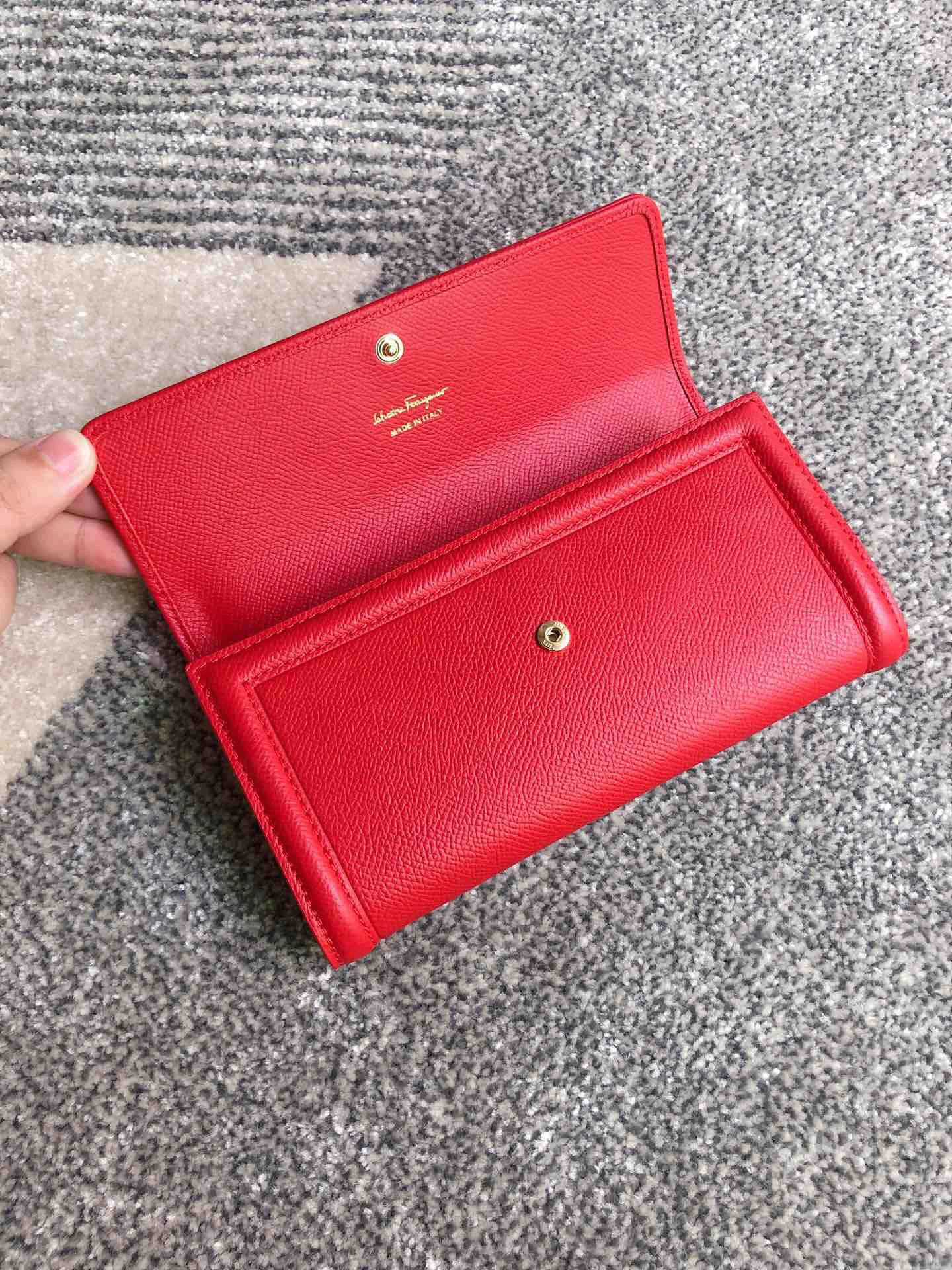 MOMO---Big Cowhide Vara high quality version item : 007B00K2509