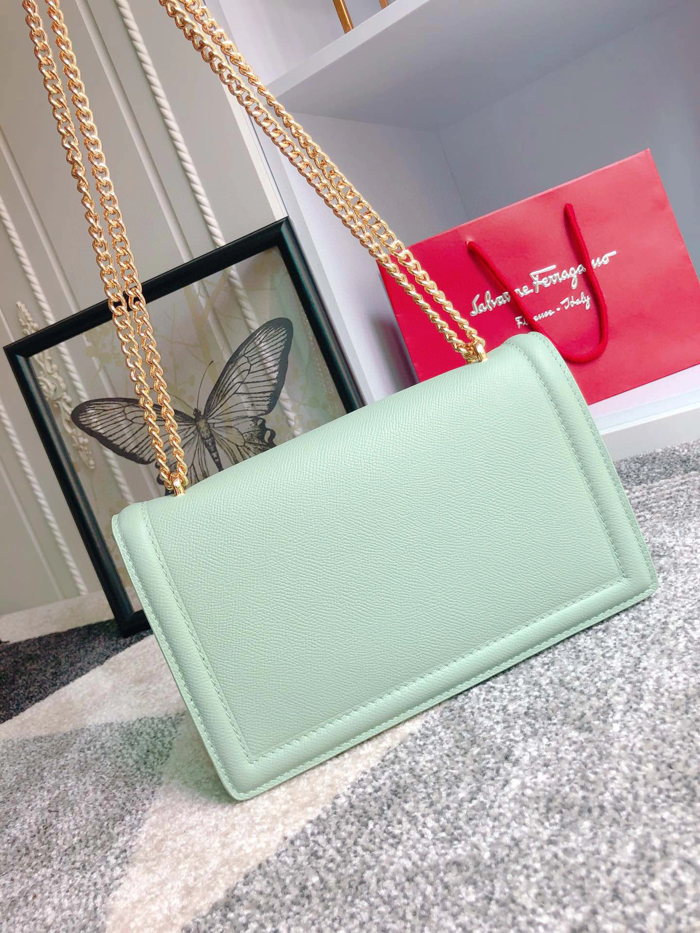 MOMO---Big Cowhide Vara high quality version item : 007B00K2516