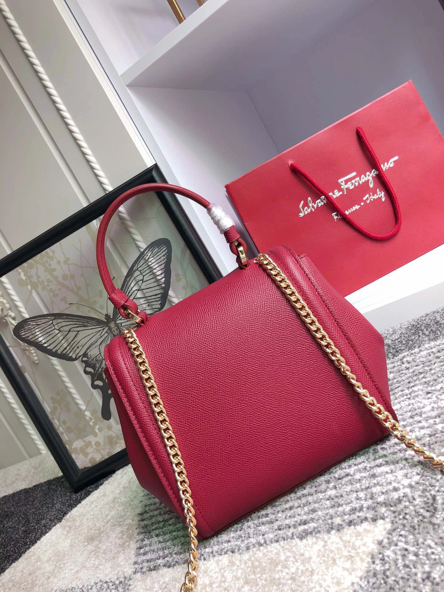 MOMO---Big Vara Cowhide Sheepskin high quality version item : 007B00K2505