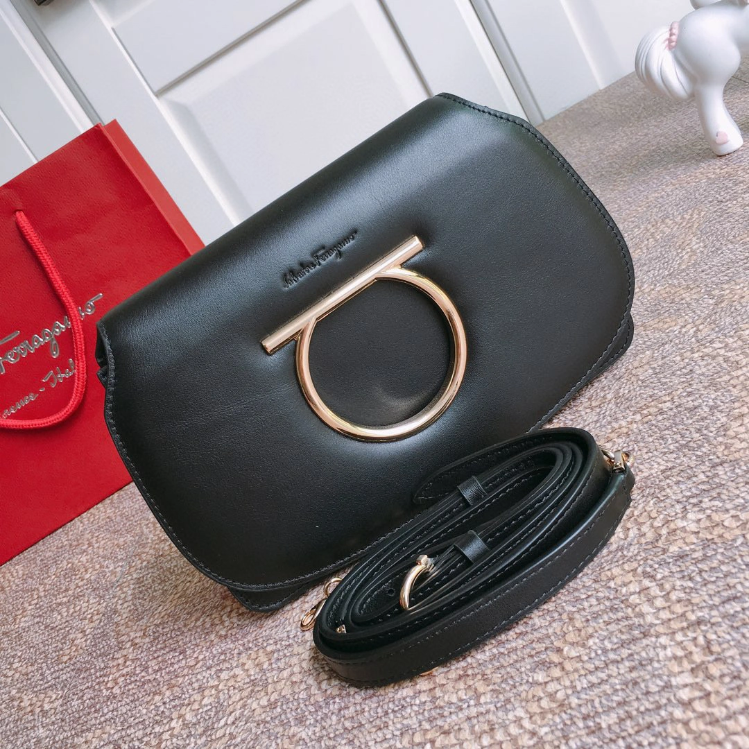 MOMO---CALF SKIN high quality version item : 202B10K2531