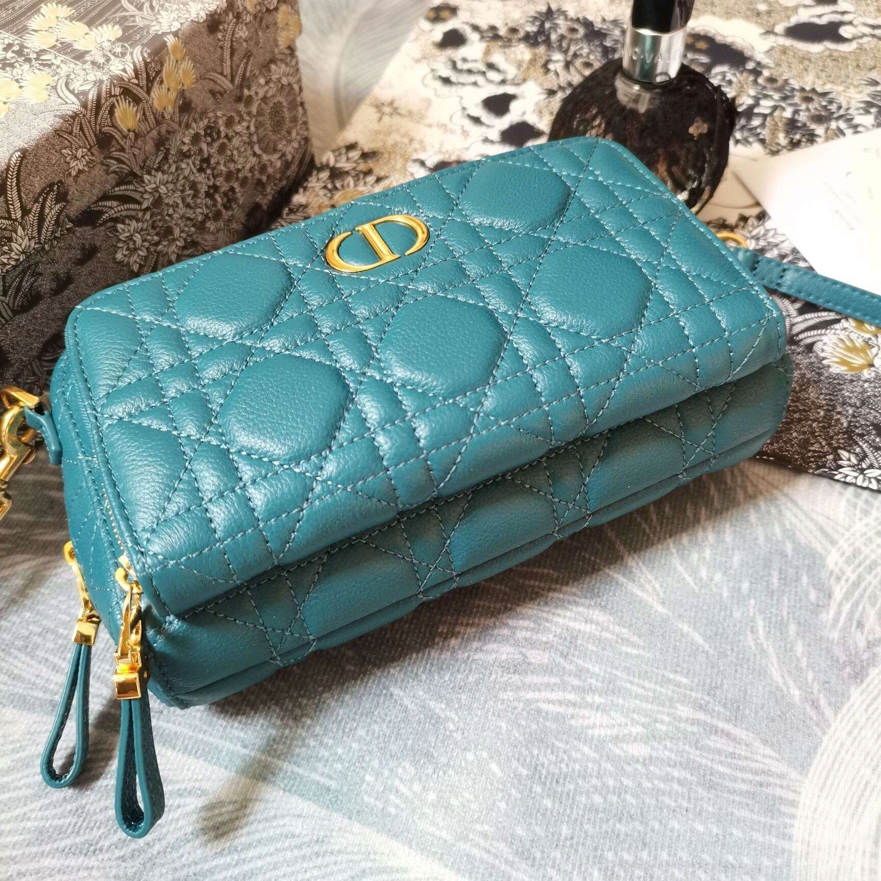 MOMO---CARO 5037 2 colour item :063B00E2046-2