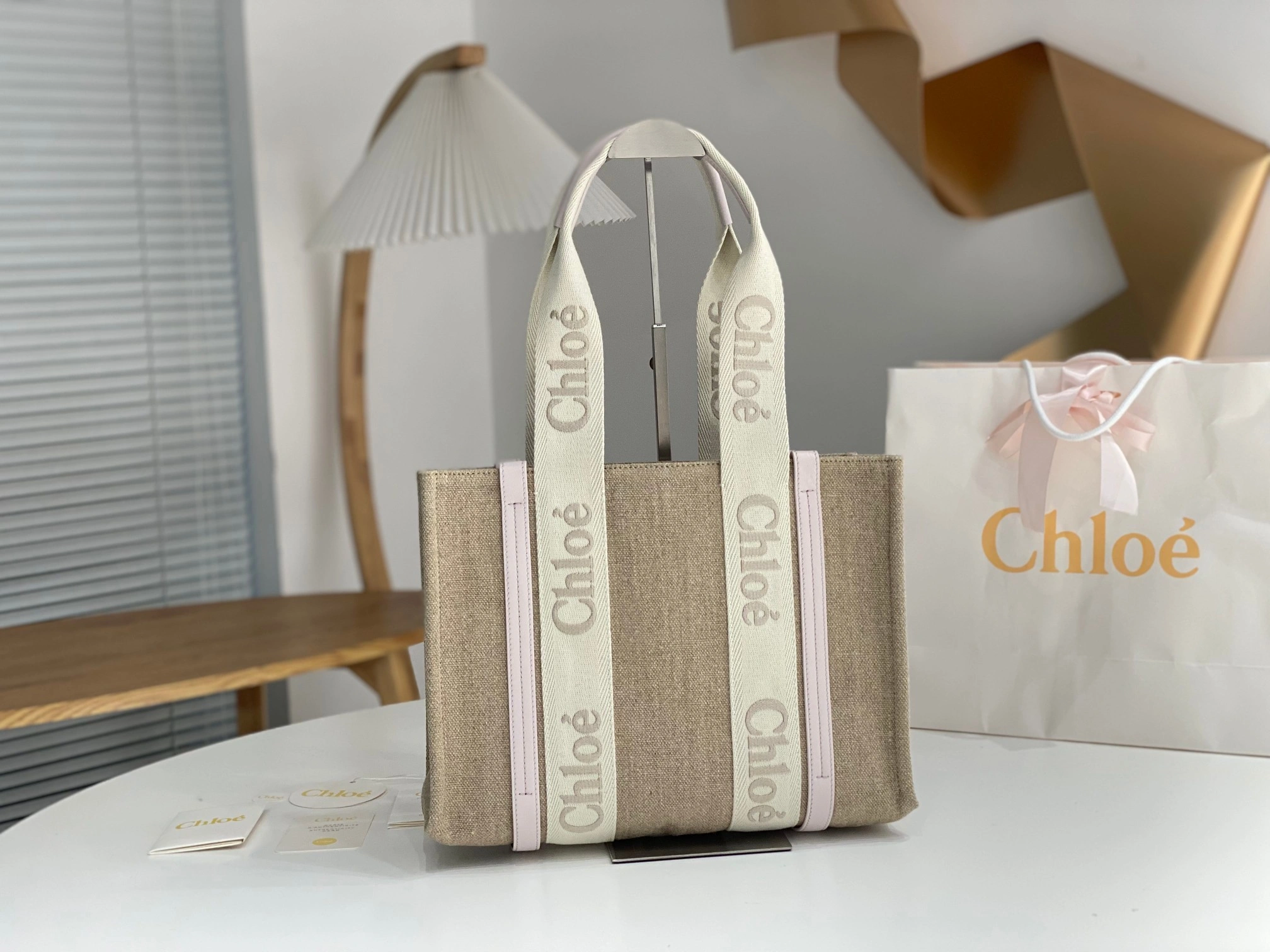 MOMO-- CHC23US383K37084 item：C-B063I2042V