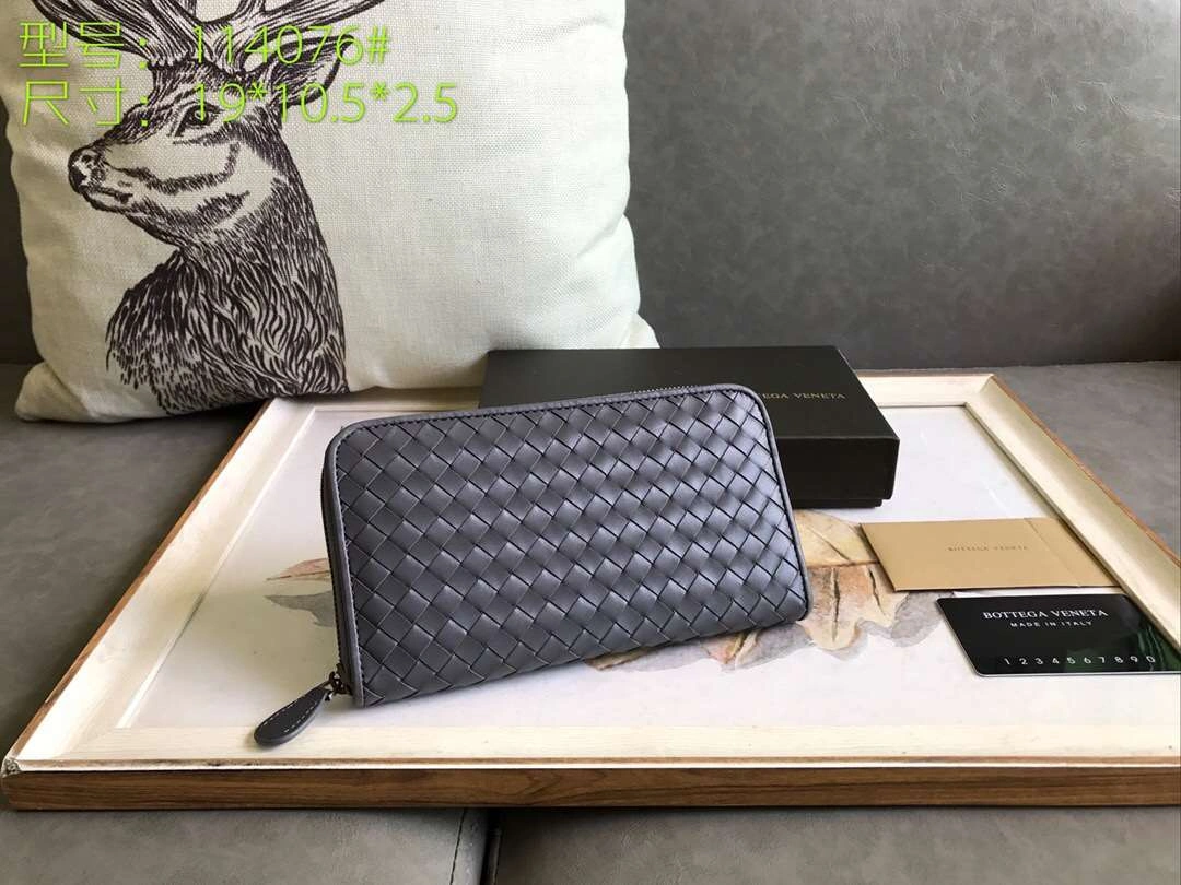 *MOMO-- Calfskin- item：063B36E1041