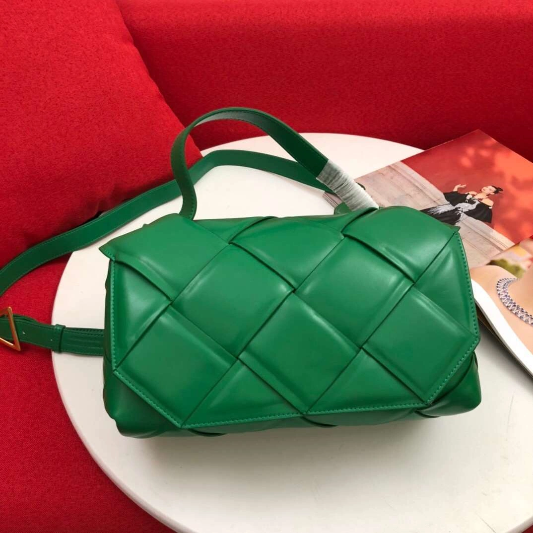 *MOMO-- Calfskin 3colour item：202B42E1001-3
