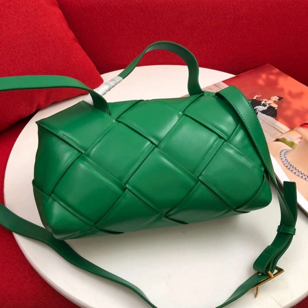 *MOMO-- Calfskin 3colour item：202B42E1001-3