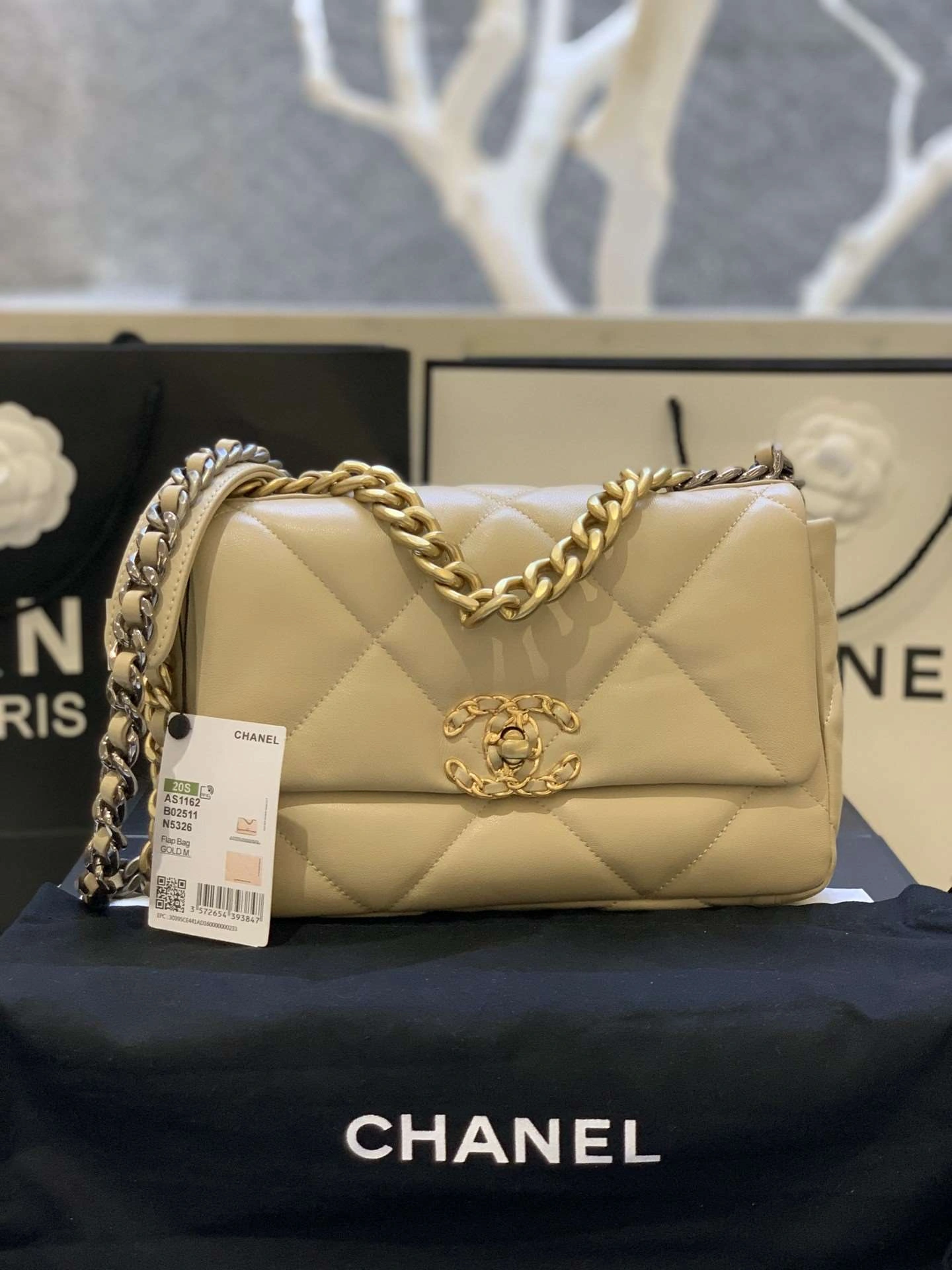 *MOMO---Classic Bag1160 sheephide item : A-B271G2807