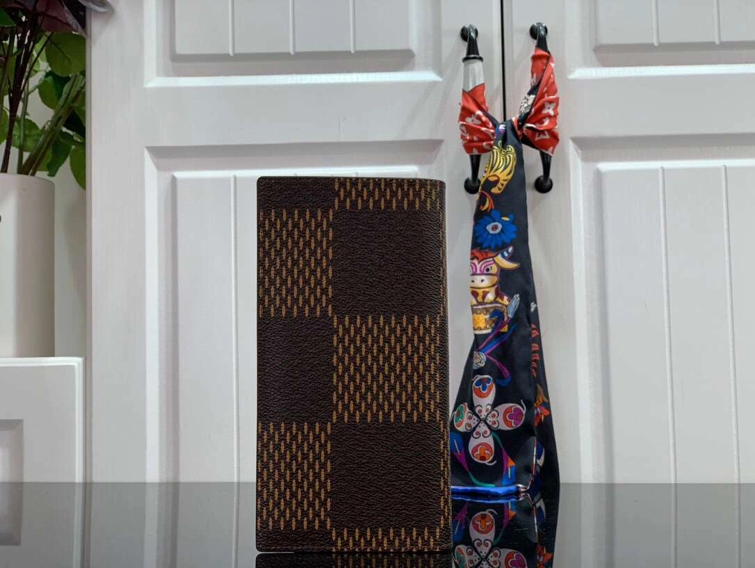 MOMO-- Colour item:174B23D0624