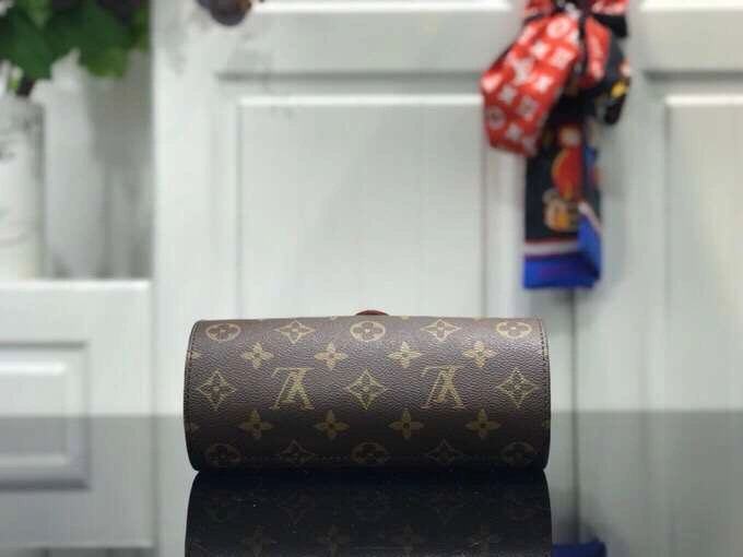 *MOMO-- Colour item:174B25D0648-3
