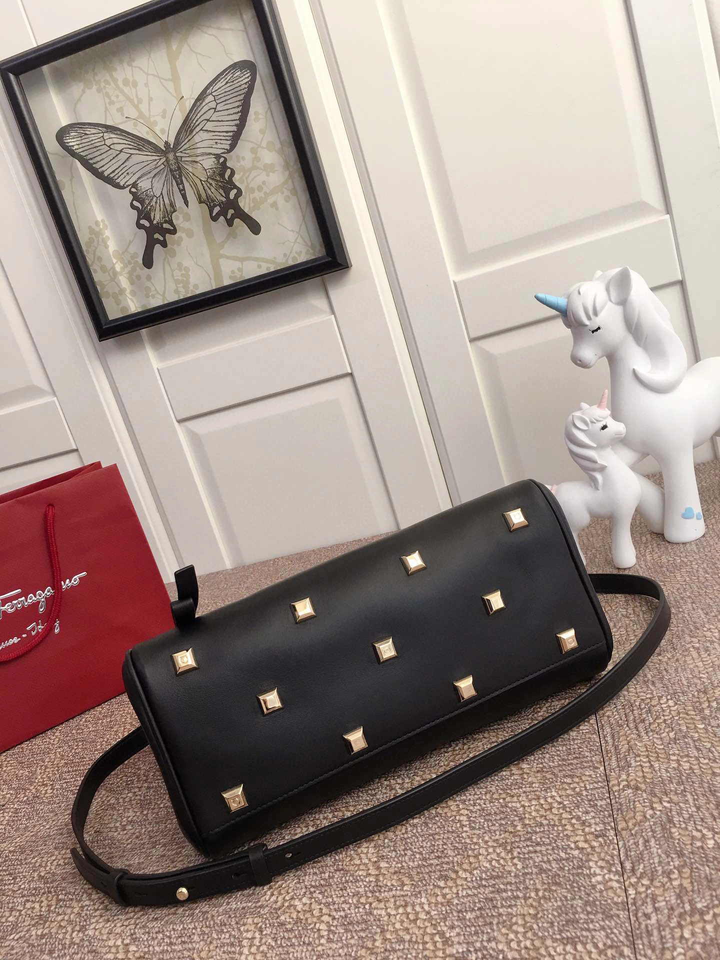 MOMO---Cowhide Gancini high quality version item : 007B00K2502