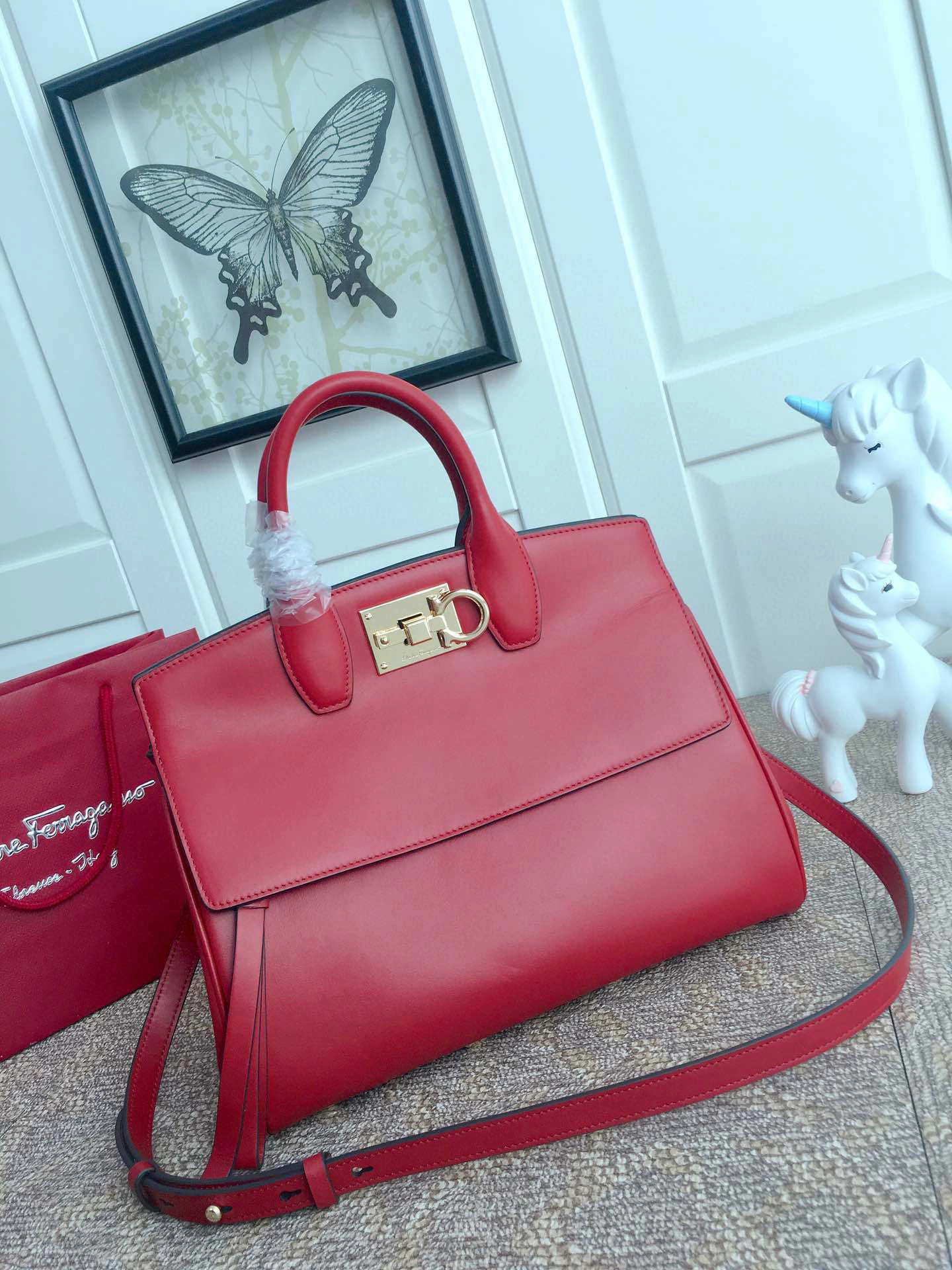 MOMO---Cowhide Gancini high quality version item : 007B00K2502