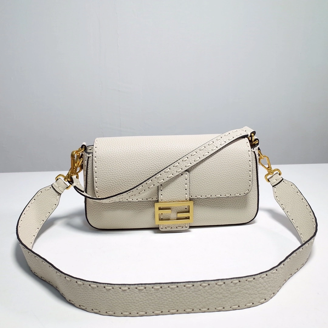 &MOMO-- F594i 8BR600-ANT2-F191J Baguette Cuoio Romano item:D-B063G2253