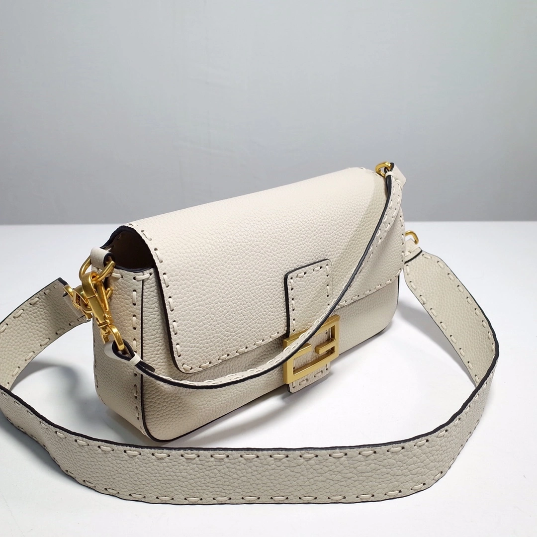 &MOMO-- F594i 8BR600-ANT2-F191J Baguette Cuoio Romano item:D-B063G2253