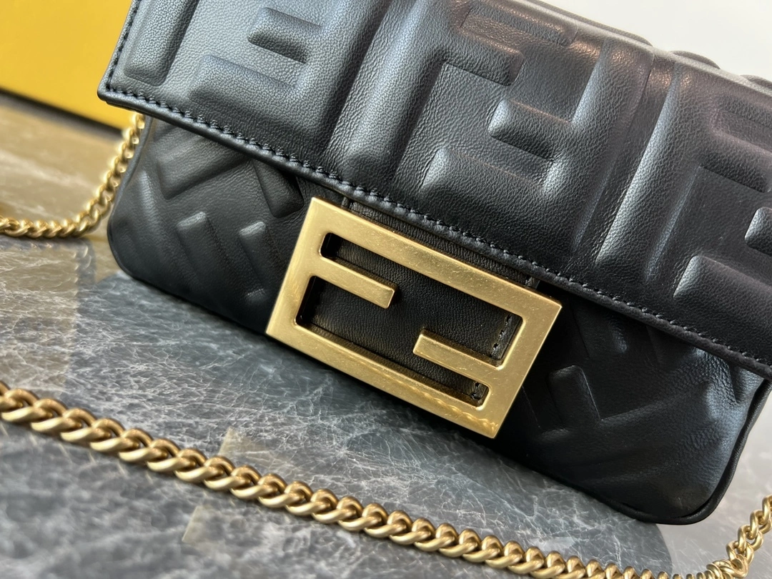 &MOMO-- F594i 8BS017-A72V-F15ZW sheepskin item:D-B063G2257