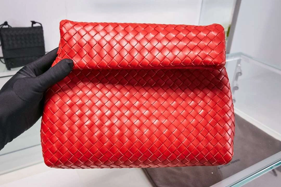 MOMO-- Fold Intrecciato Nappa 2colour item：063B00E1015-2