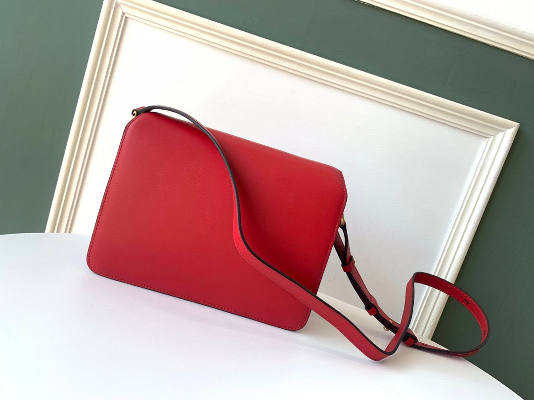 MOMO---Gancini high quality version item : 007B00K2501