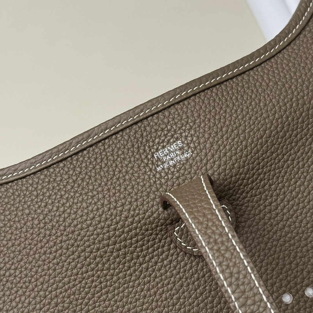 MOMO-- H5r75s H056277CK18 high quality version cowhide item:E-B177I1453