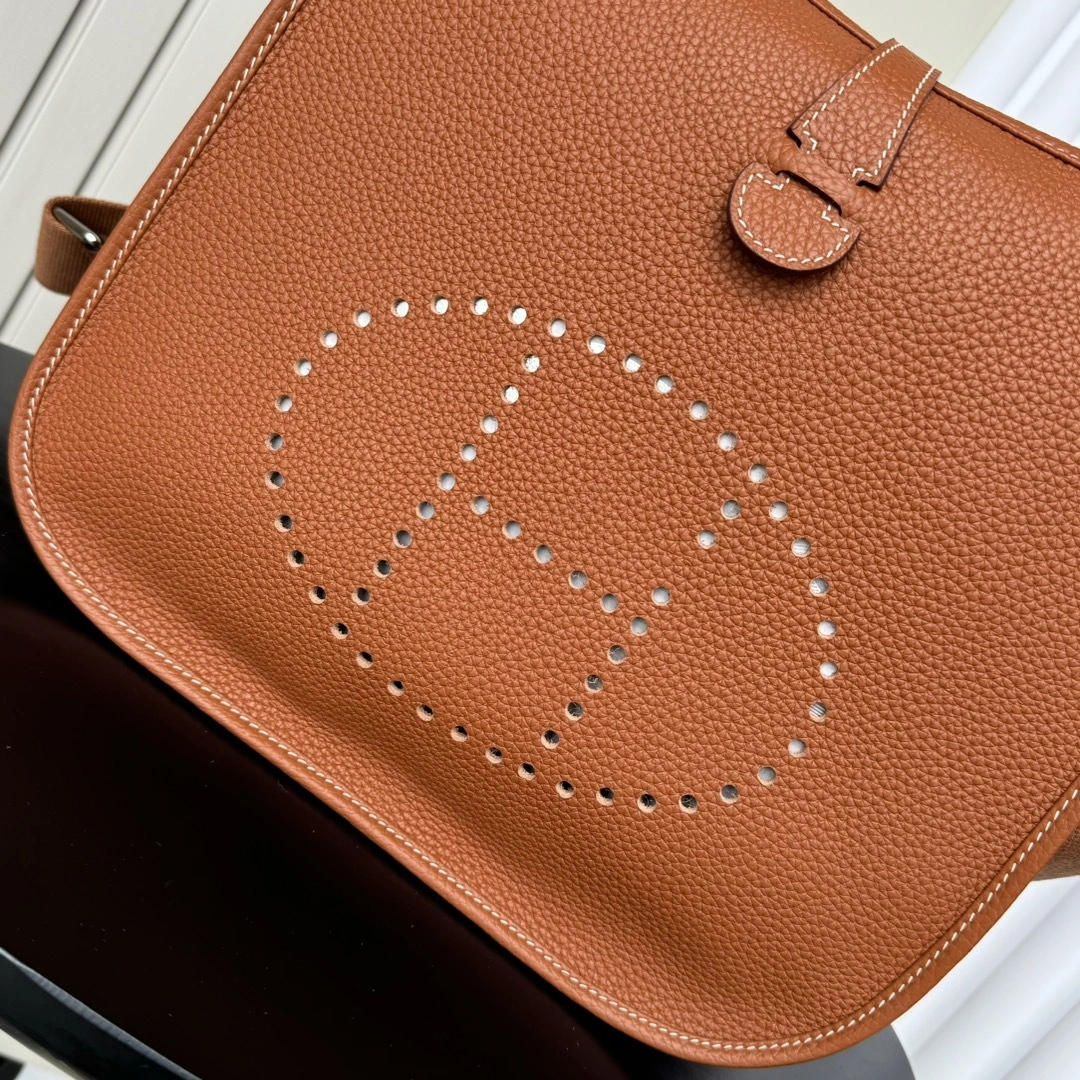 MOMO-- H5r75s H056277CK37 high quality version cowhide item:E-B177I1454