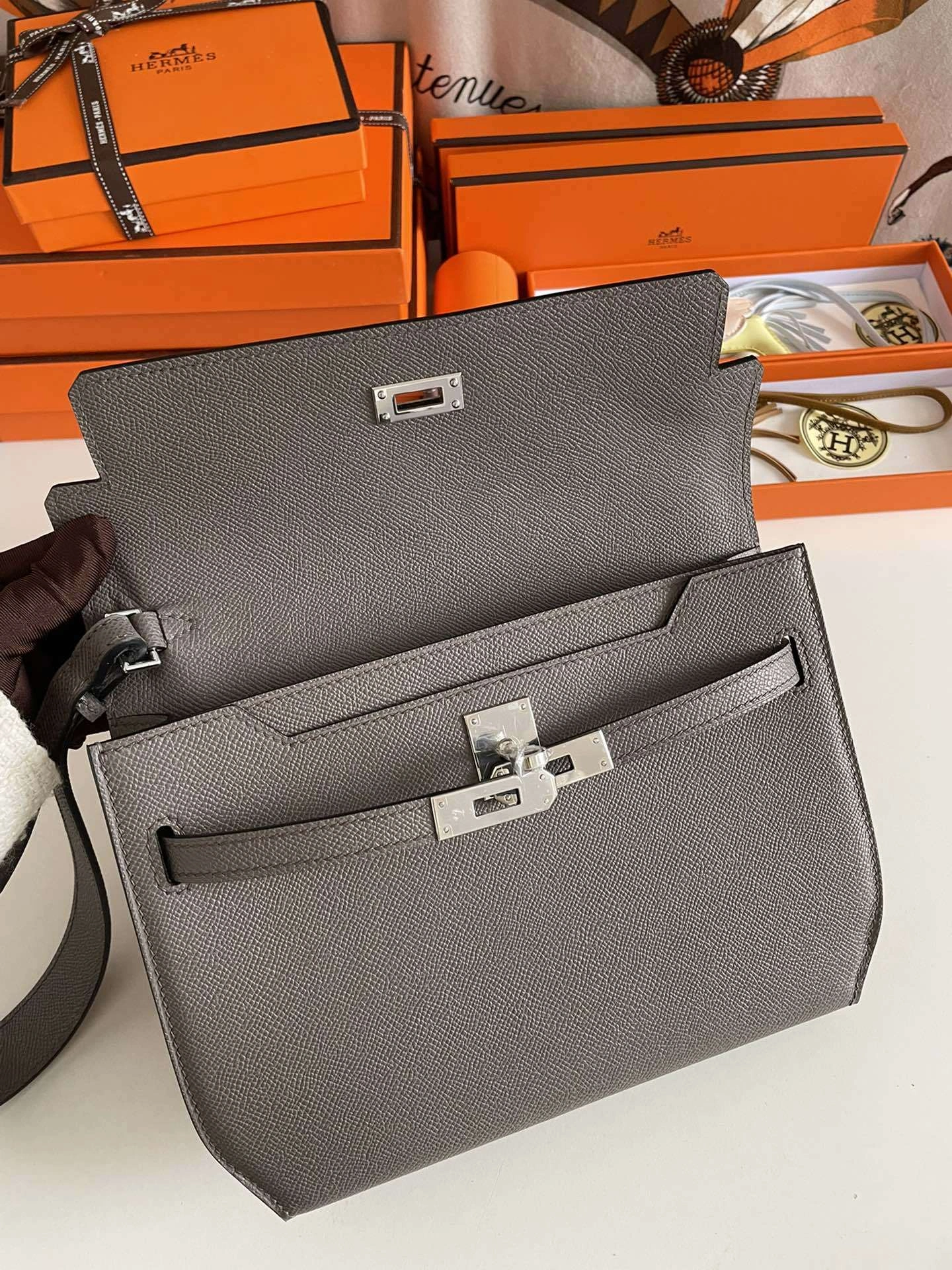 MOMO-- H5r75s H078398CK8F high quality version Kelly Depeches item:E-B177I1410
