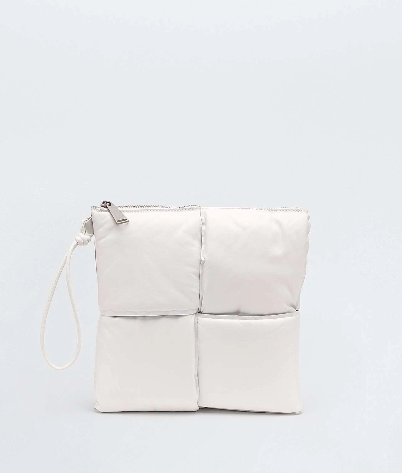 *MOMO-- Intrecciato cowhide 2colour item：063B78E1008-2