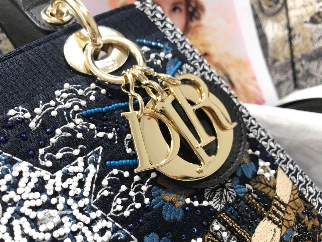MOMO---Lady embroidery M0565 item :063B00E2102