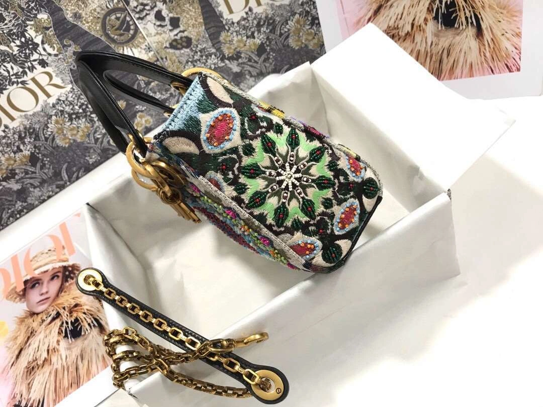 MOMO-- Lady embroidery M0598 item :063B00E2101