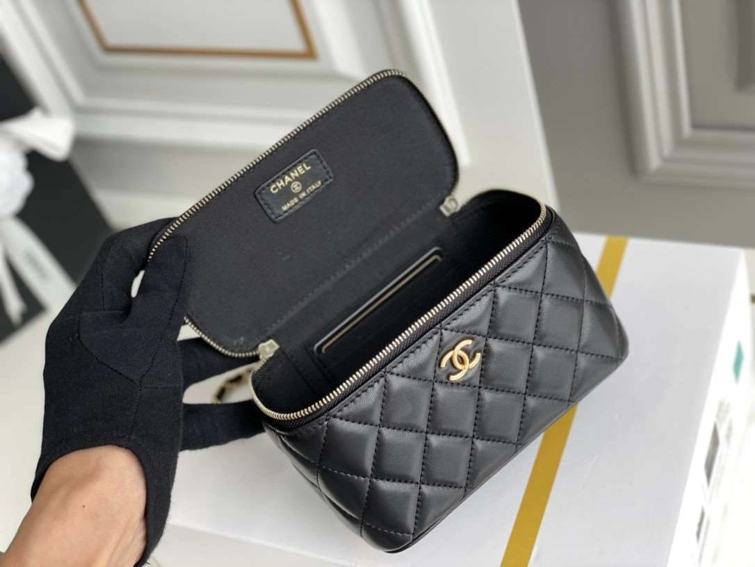 *MOMO---Lambskin item : 00B75G2304