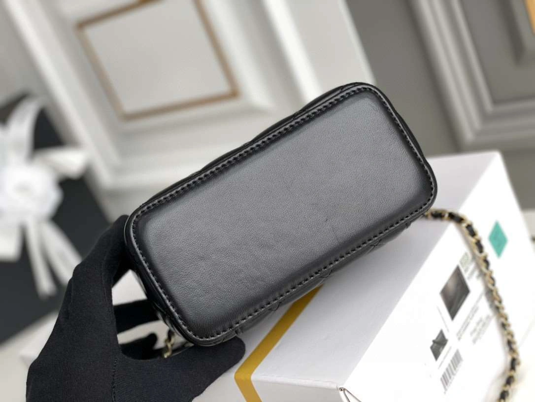 *MOMO---Lambskin item : 00B75G2304