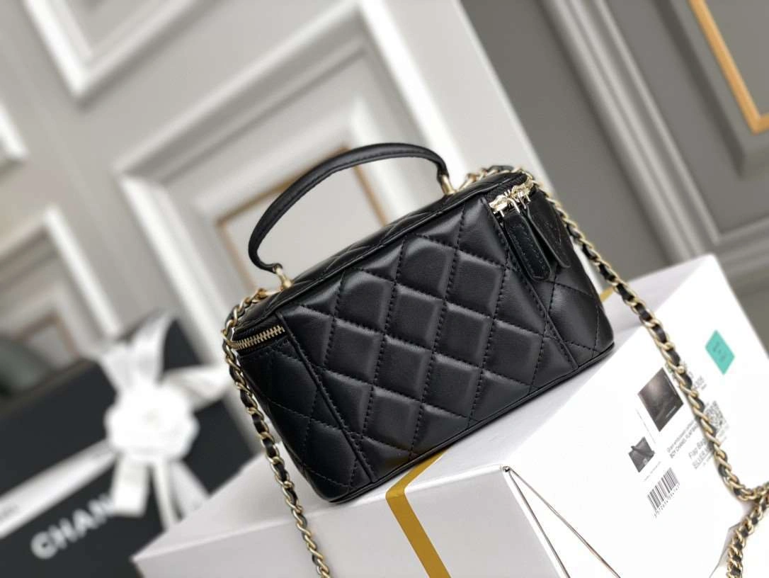 *MOMO---Lambskin item : 00B75G2304