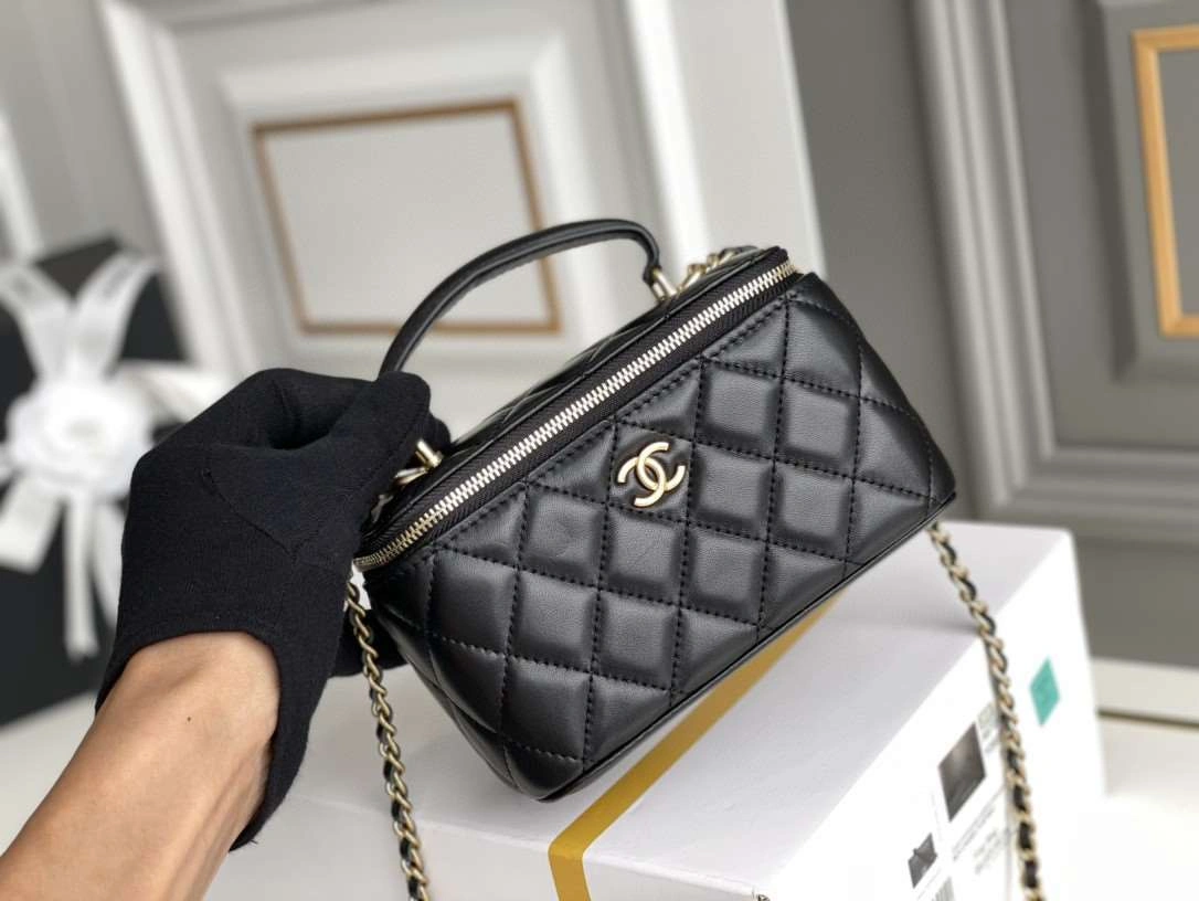 *MOMO---Lambskin item : 00B75G2304