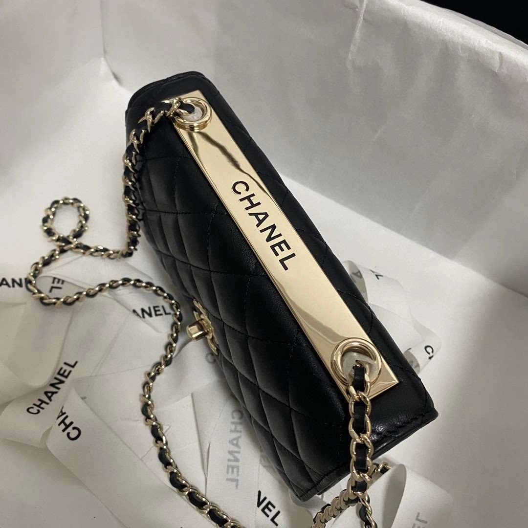 *MOMO---Lambskin item : A-B00G2913