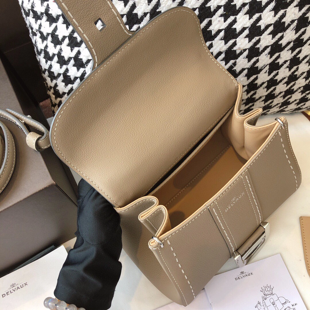MOMO-- “Le Brillant” high quality version item : 063B14K2701-5