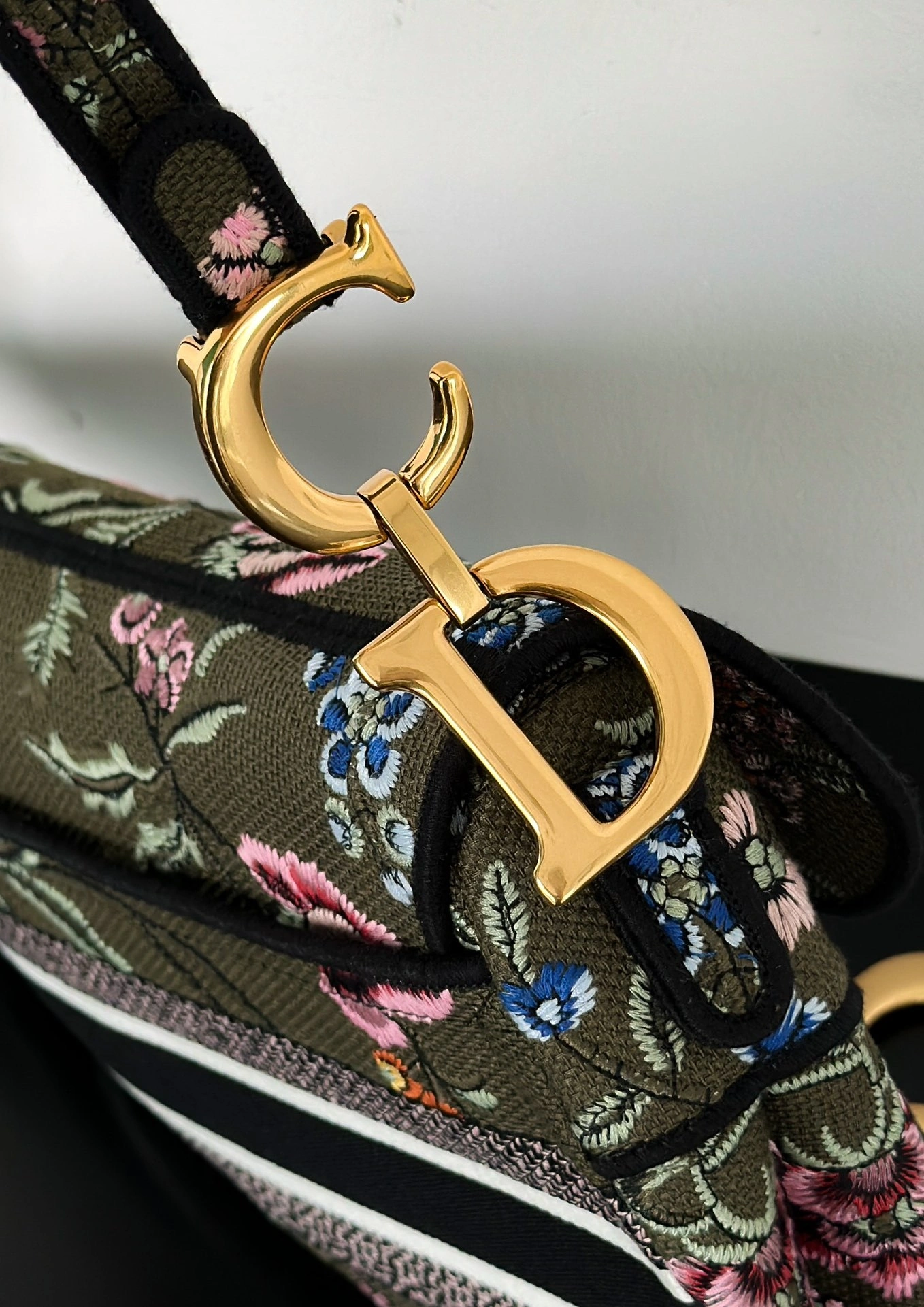 MOMO-- M0446CEAU-M924 high quality version item：C-B007F1855R