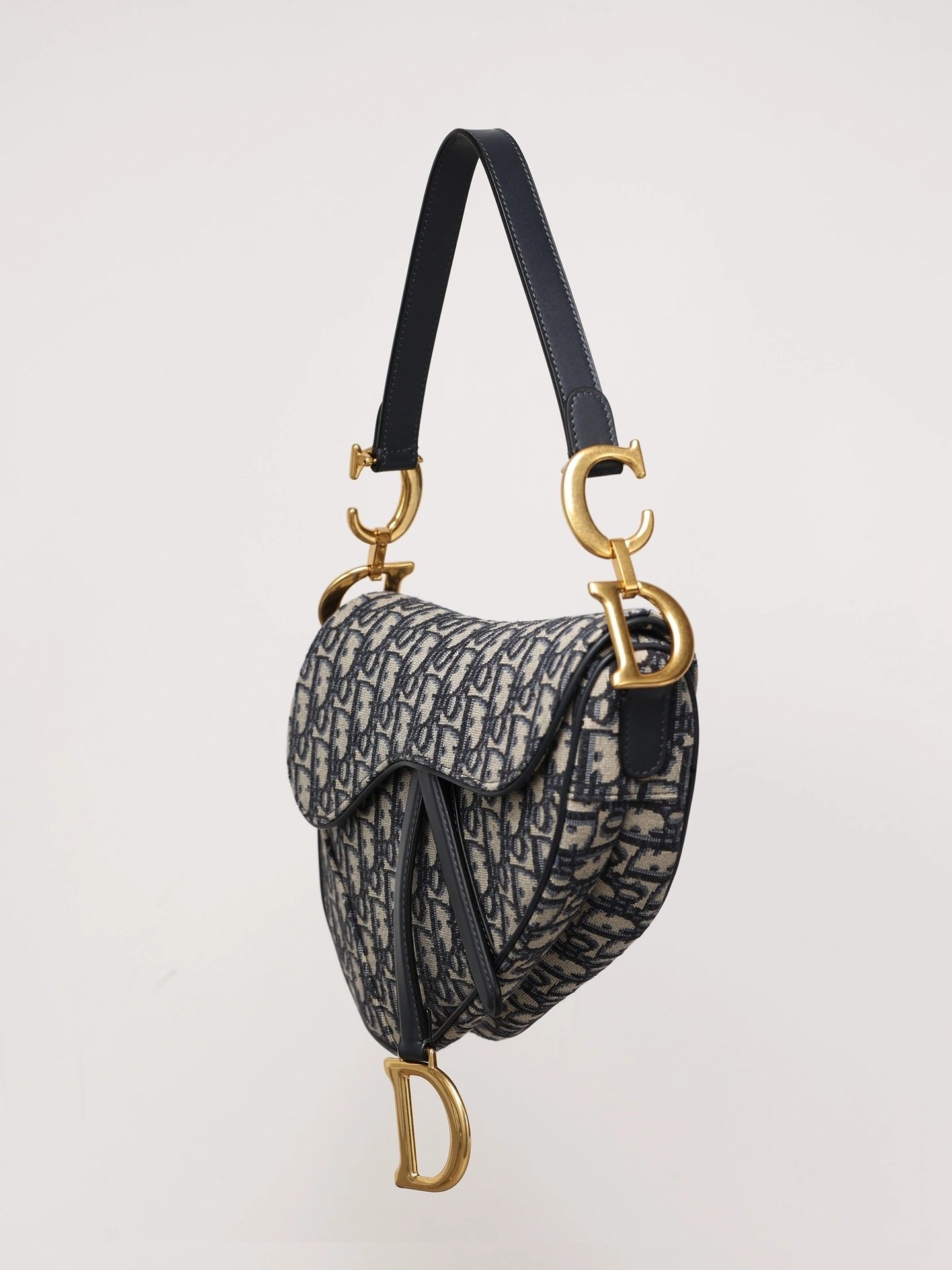 MOMO-- M0446CTZQ-M928 high quality version item：C-B482I2541V