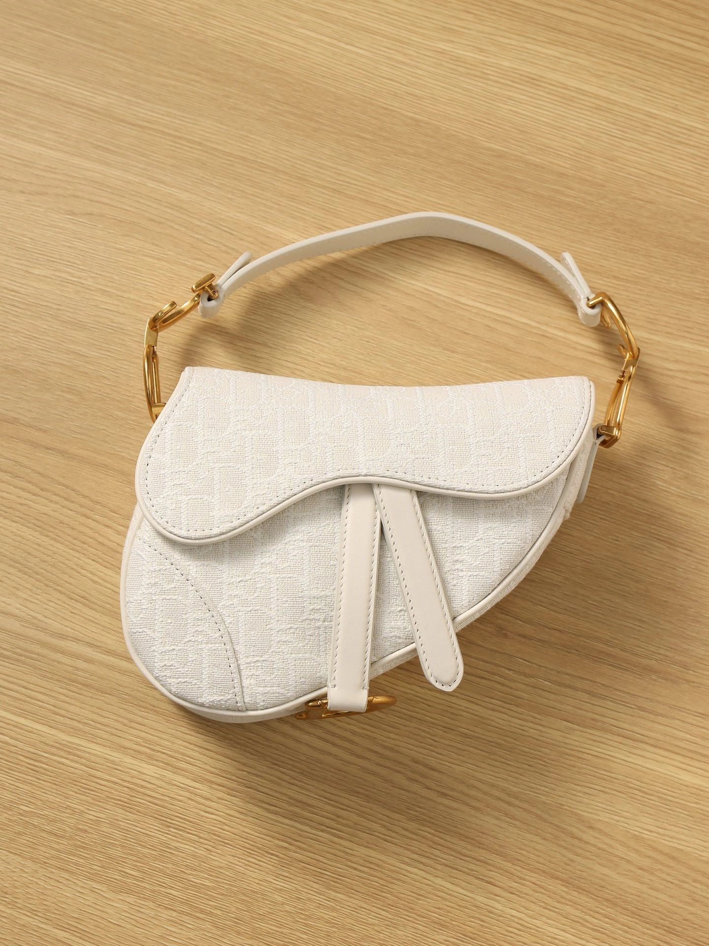 MOMO-- M0447CTZQ-879 high quality version item：C-B482I2554V
