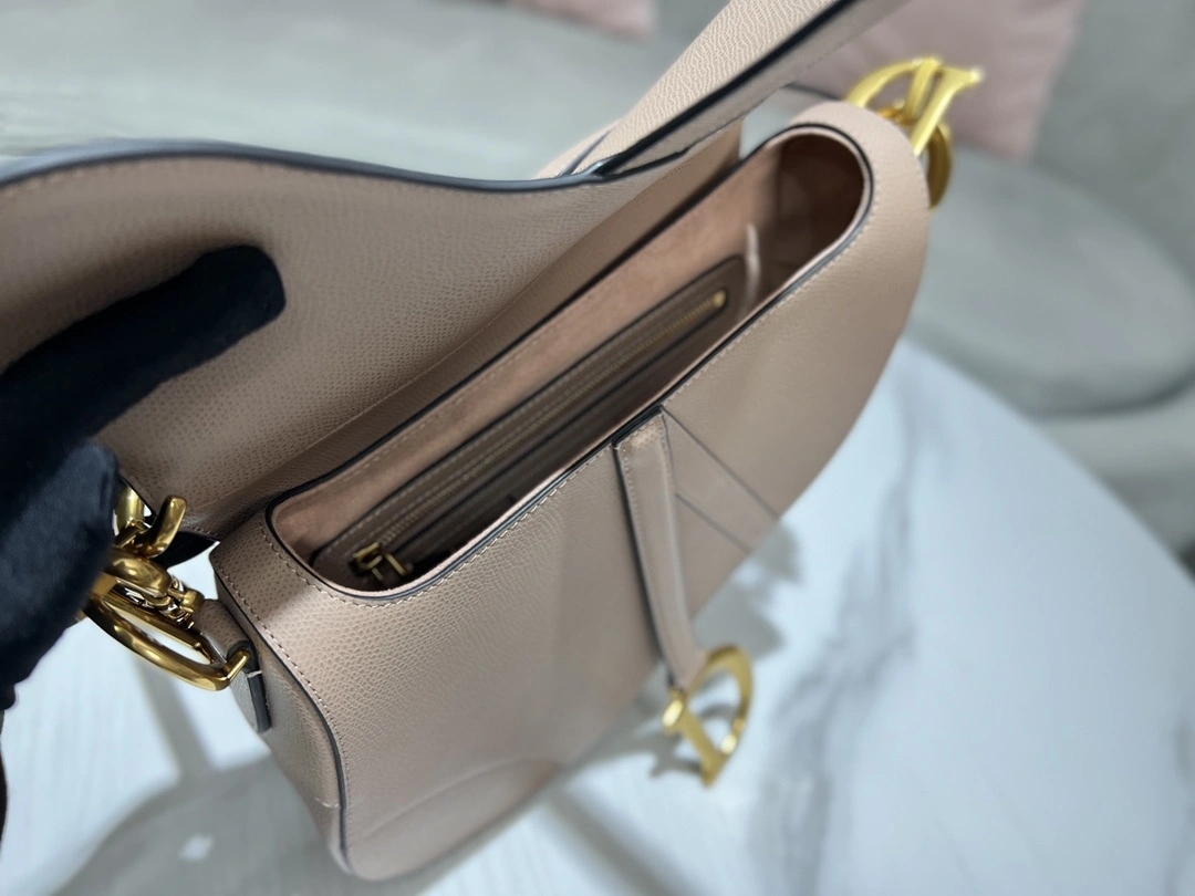 MOMO-- M0455CBAA-M51U item：C-B000F1305Y