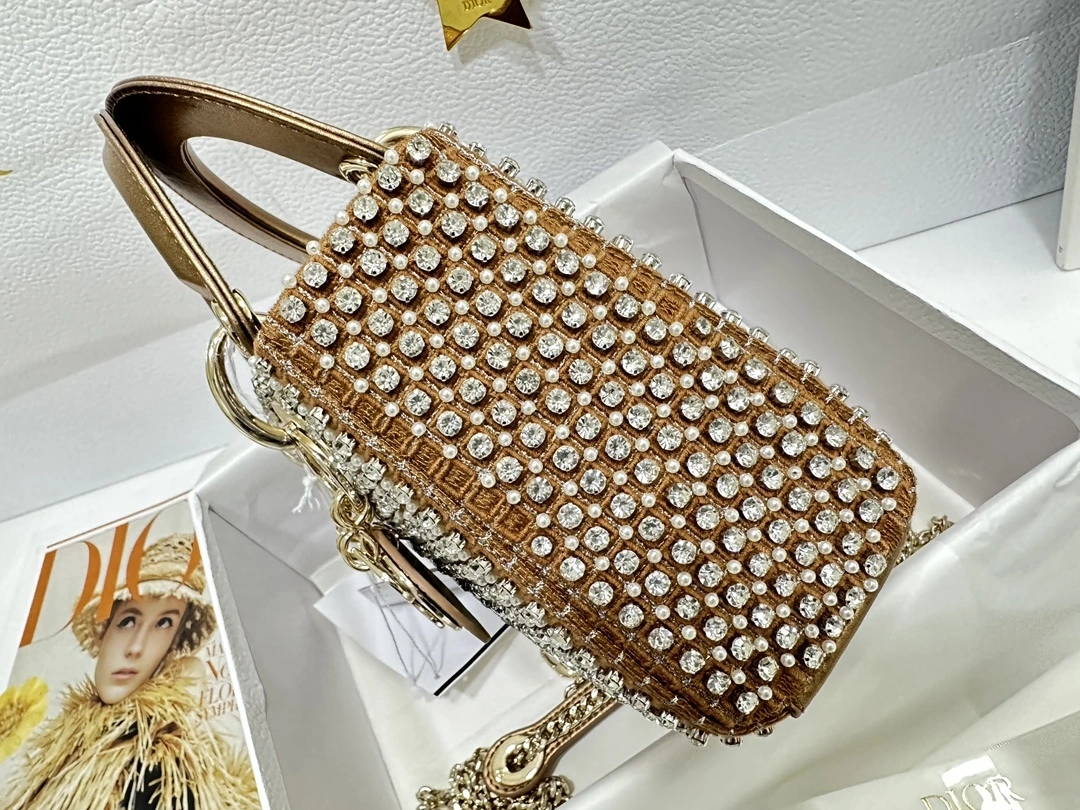 &MOMO-- M0505OERA-M19A item：C-B063F1219Y