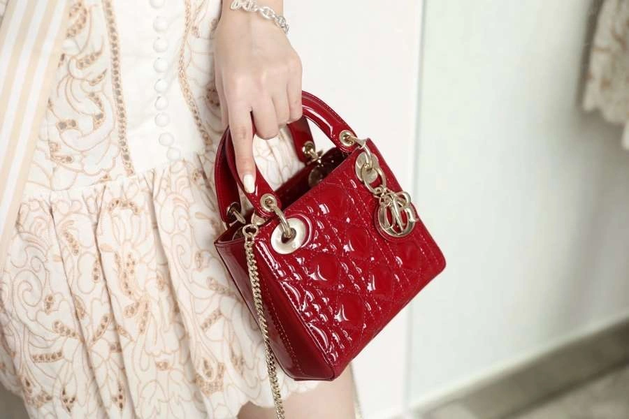 *MOMO---M0505OWCB-M323 M0505OWCB_M323 cowhide item : A-B00H0463