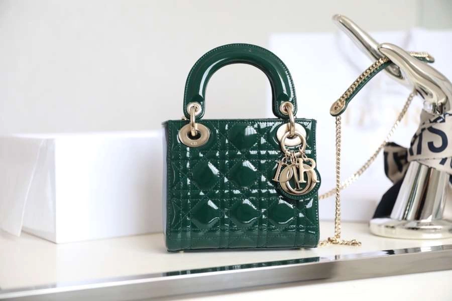 *MOMO---M0505OWCB-M323 cowhide item : A-B173H0501L