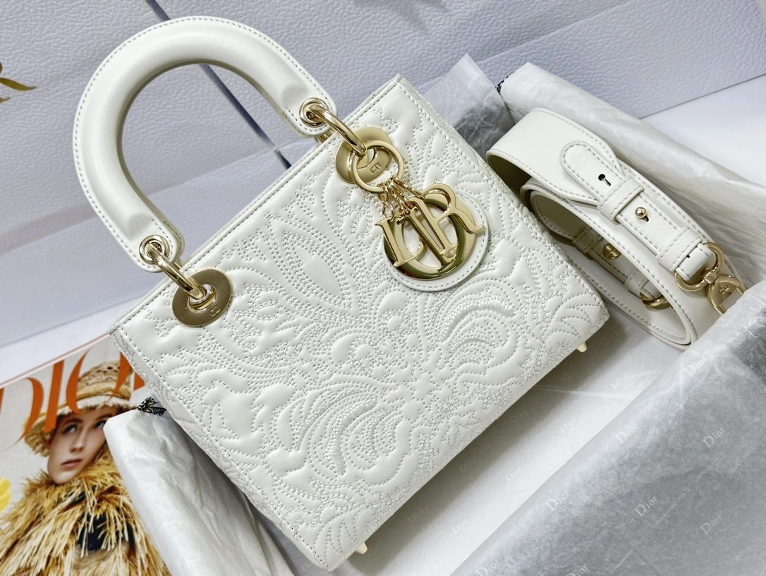 MOMO-- M0538OOTB-M030 2Clour high quality version item：C-B397G2404R-2