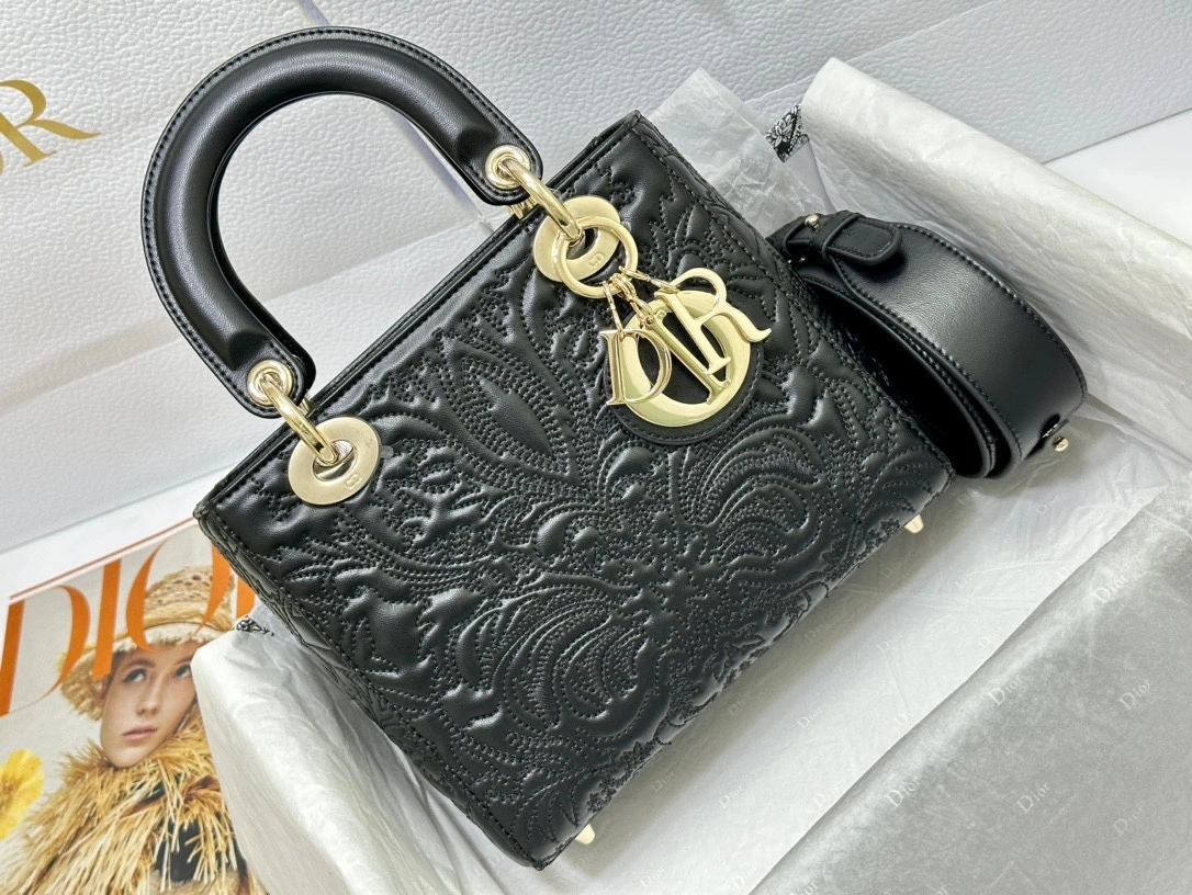 MOMO-- M0538OOTB-M030 2Clour high quality version item：C-B397G2404R-2