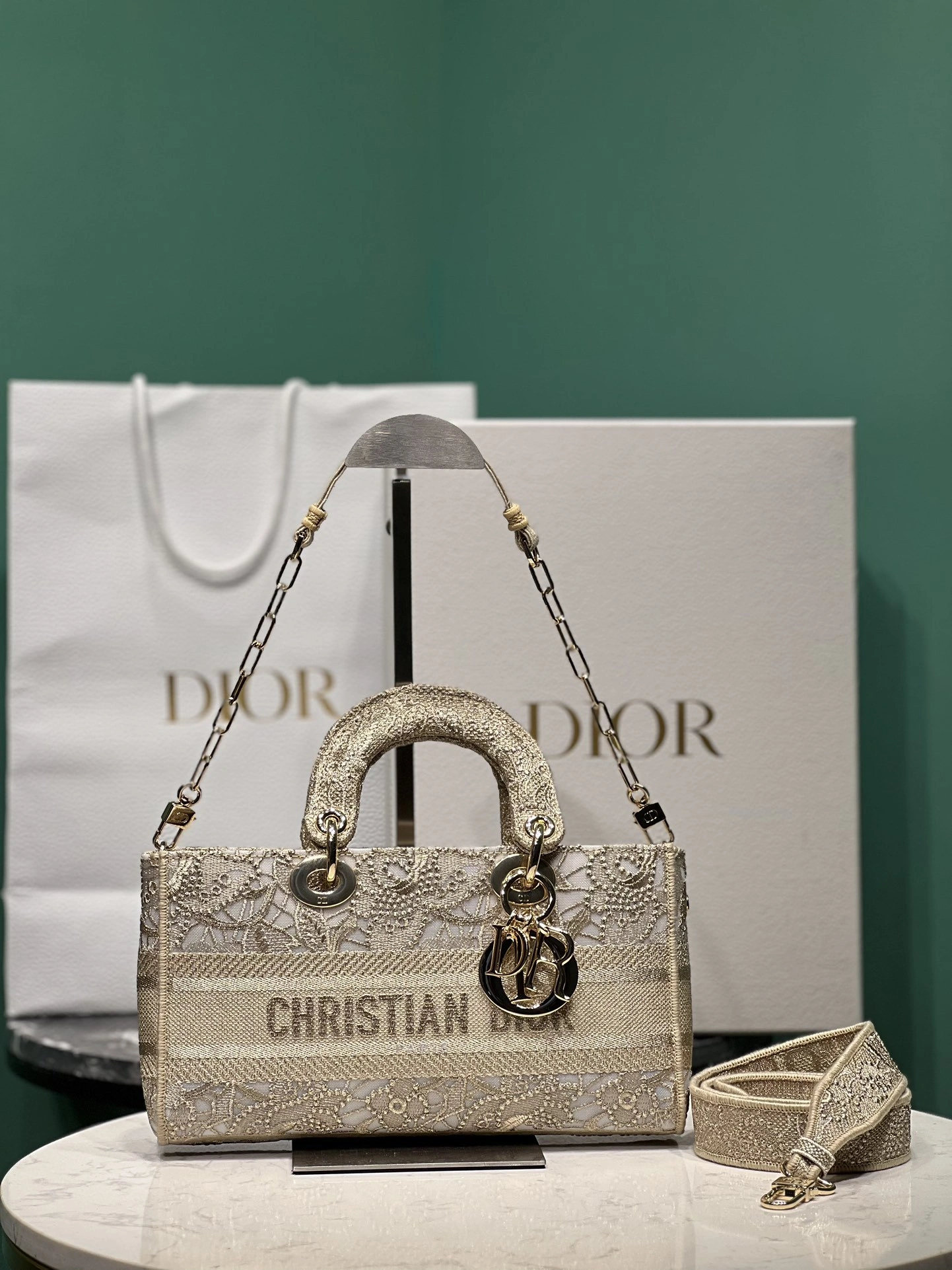 MOMO-- M0540OEAV-M01E high quality version item：C-B063H0239R