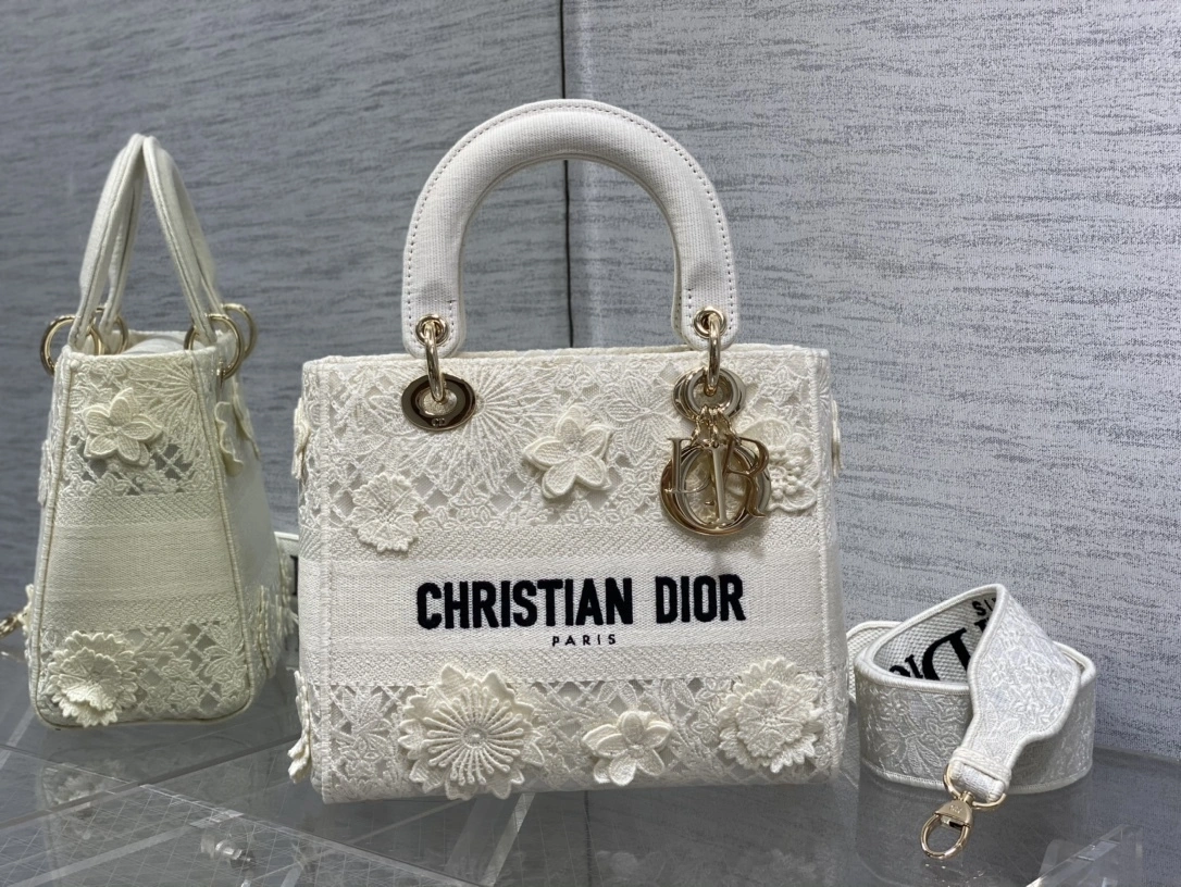 MOMO-- M0565OEAX-M933 2Clour high quality version item：C-B397G2914R-2