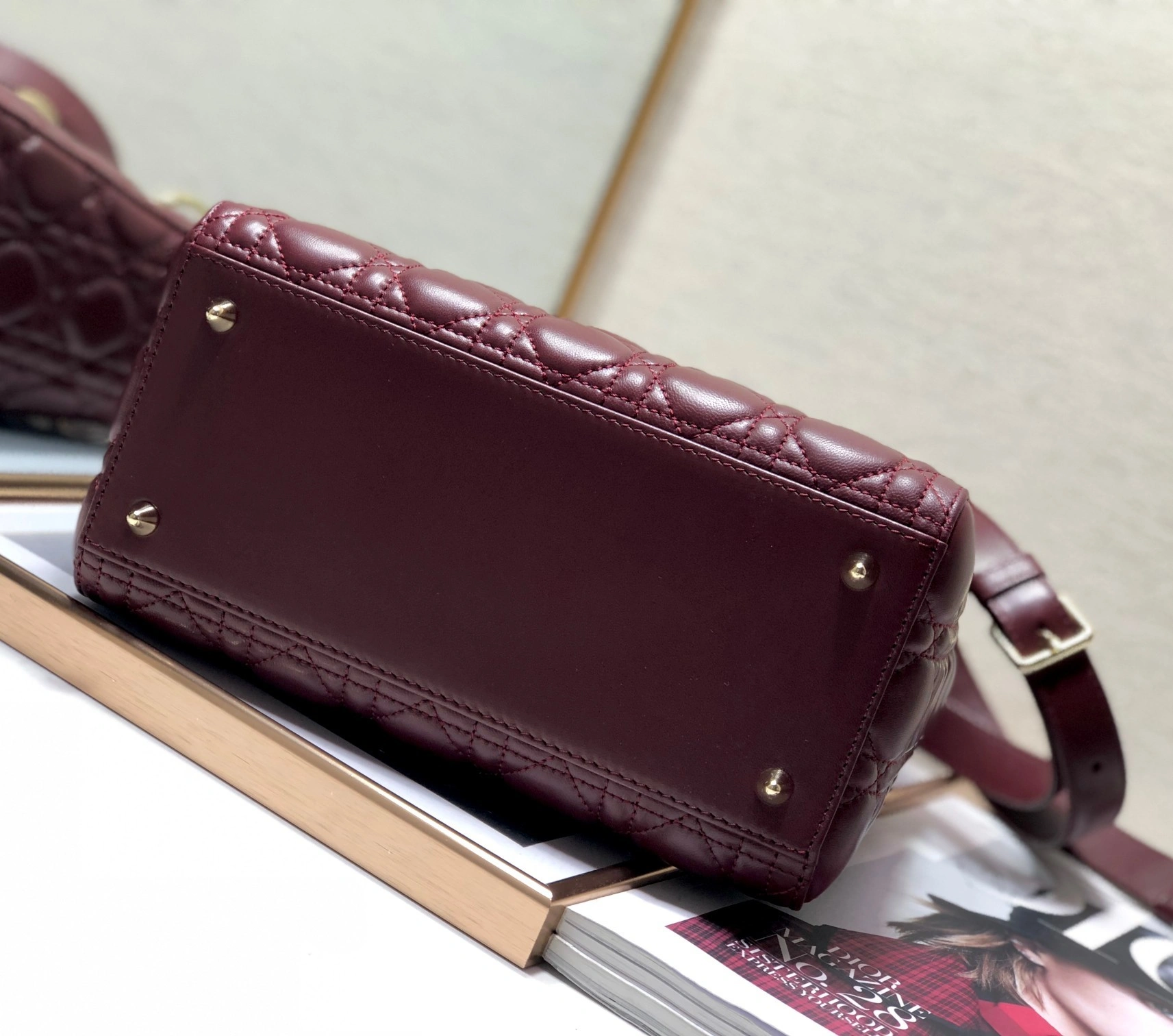 MOMO-- M0565ONGE-M52R item：C-B063G3115R