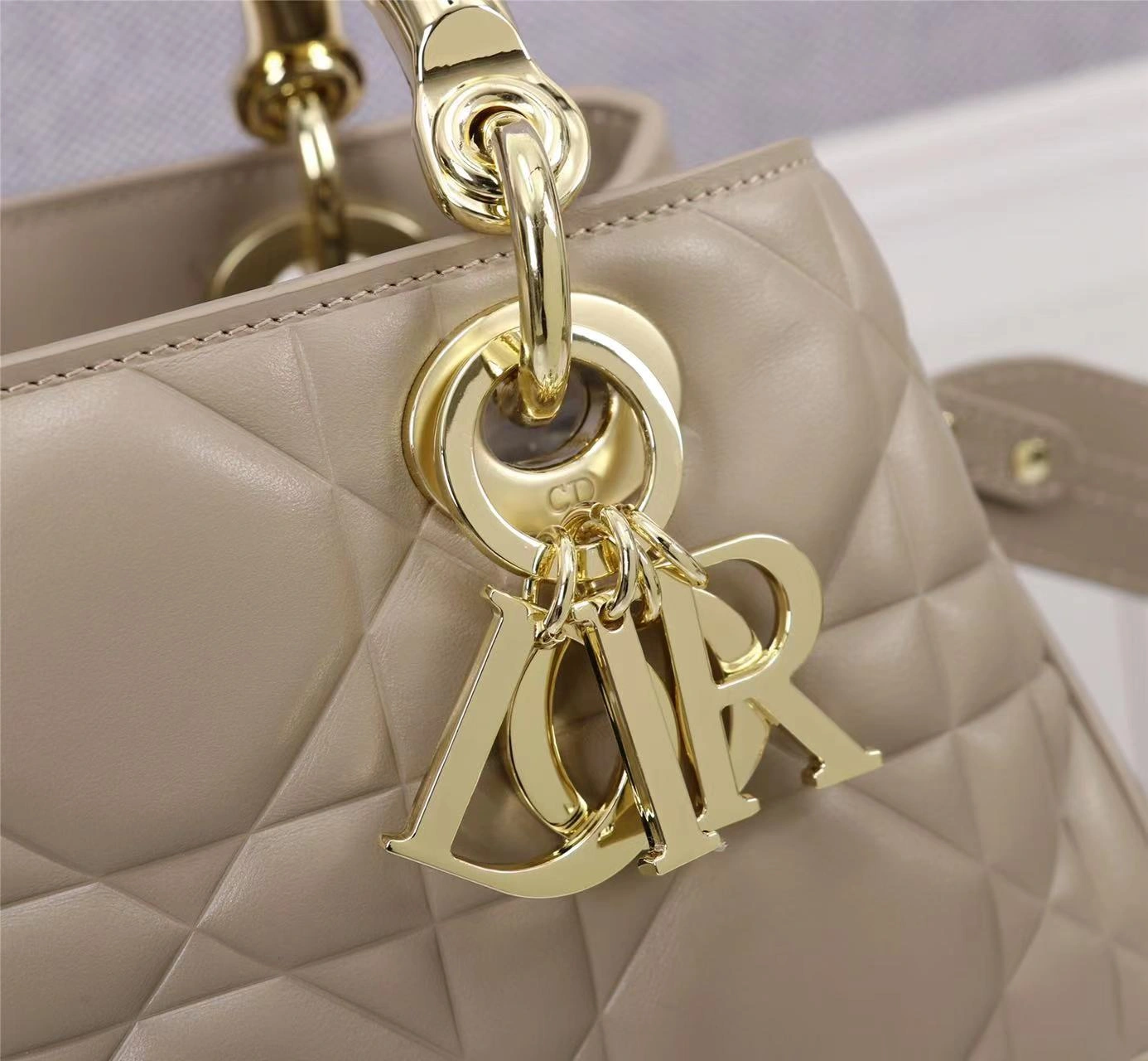 MOMO-- M0697OVJX- high quality version item：C-B397G2003R