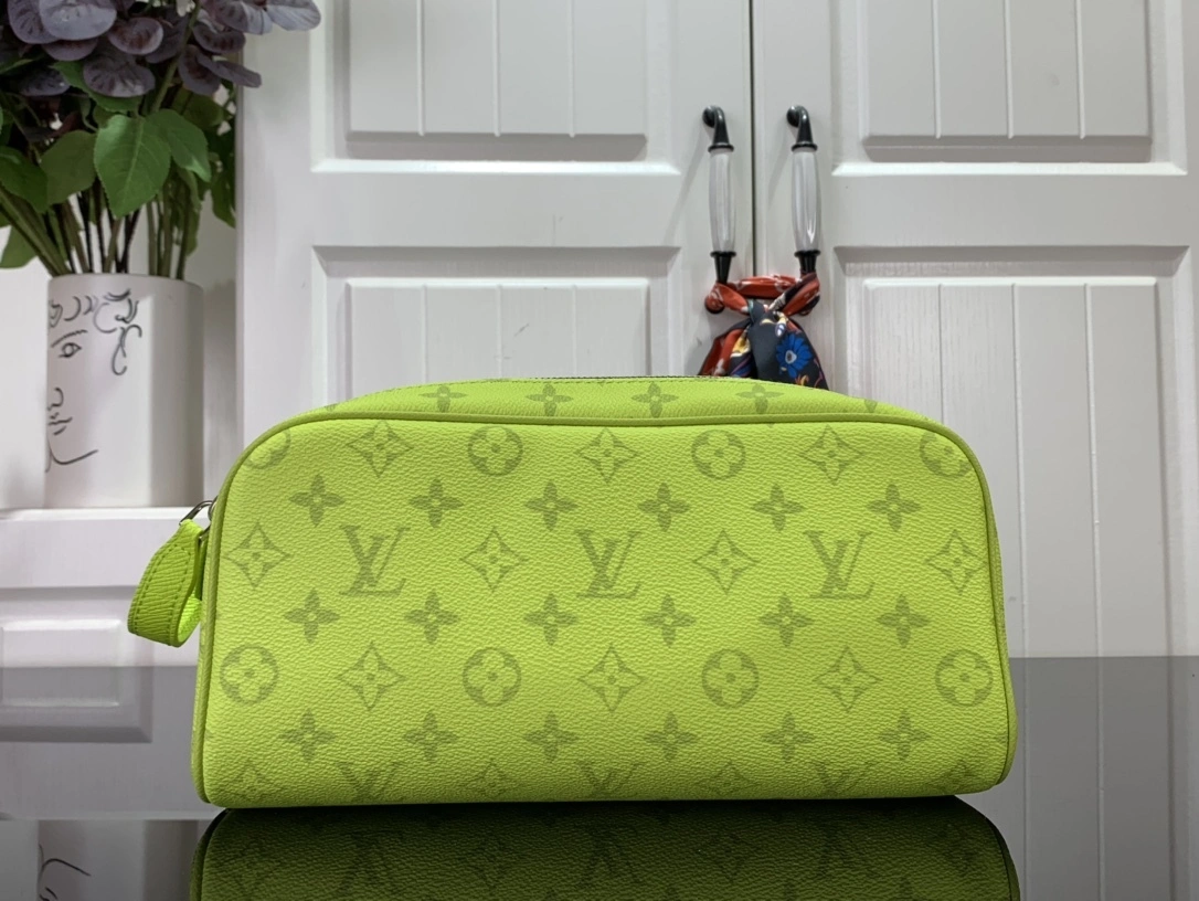 MOMO-- M10144 item：C-B063H1712R