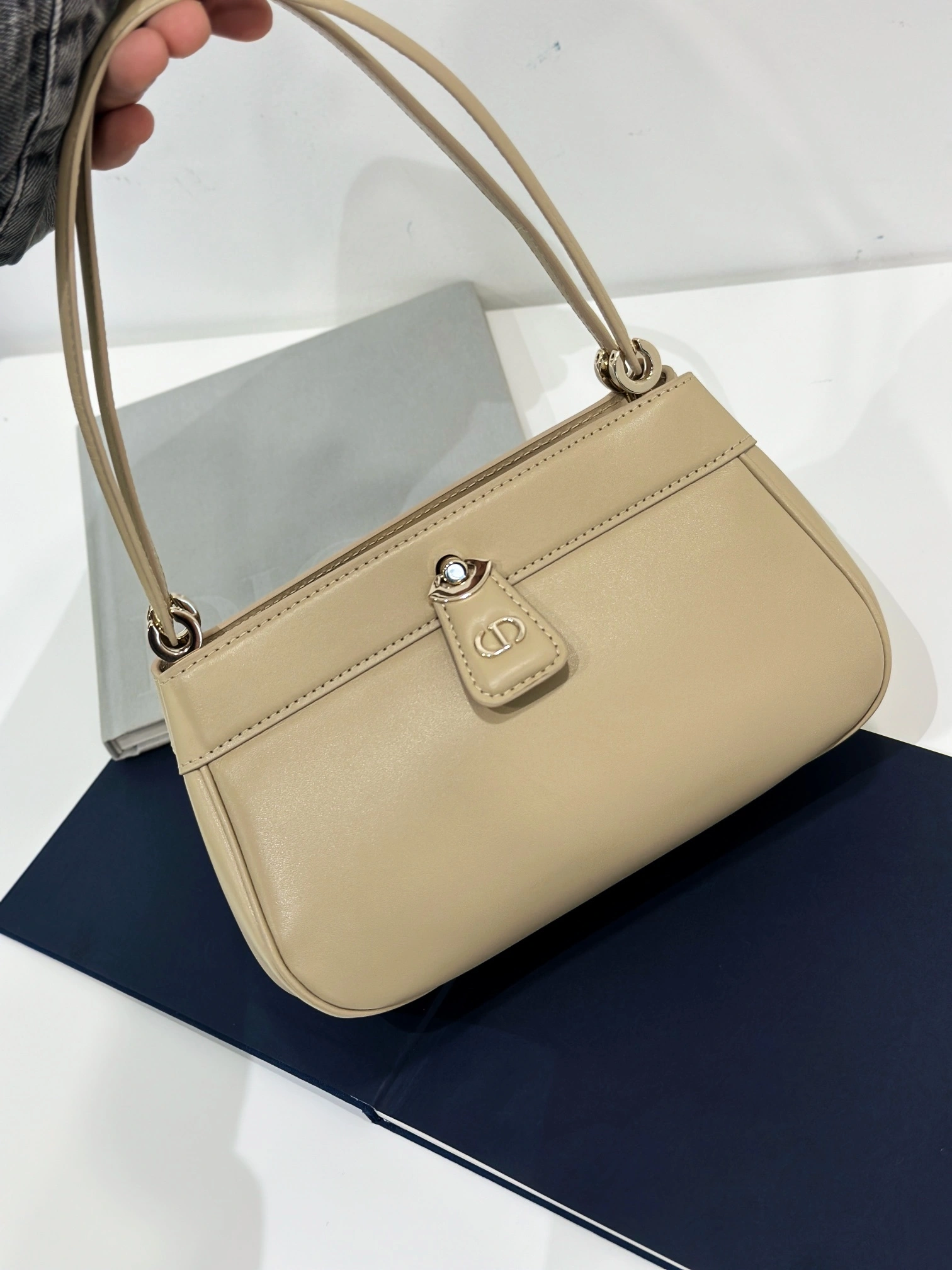 MOMO-- M1843OBEQ-M50U high quality version item：C-B007F1860R