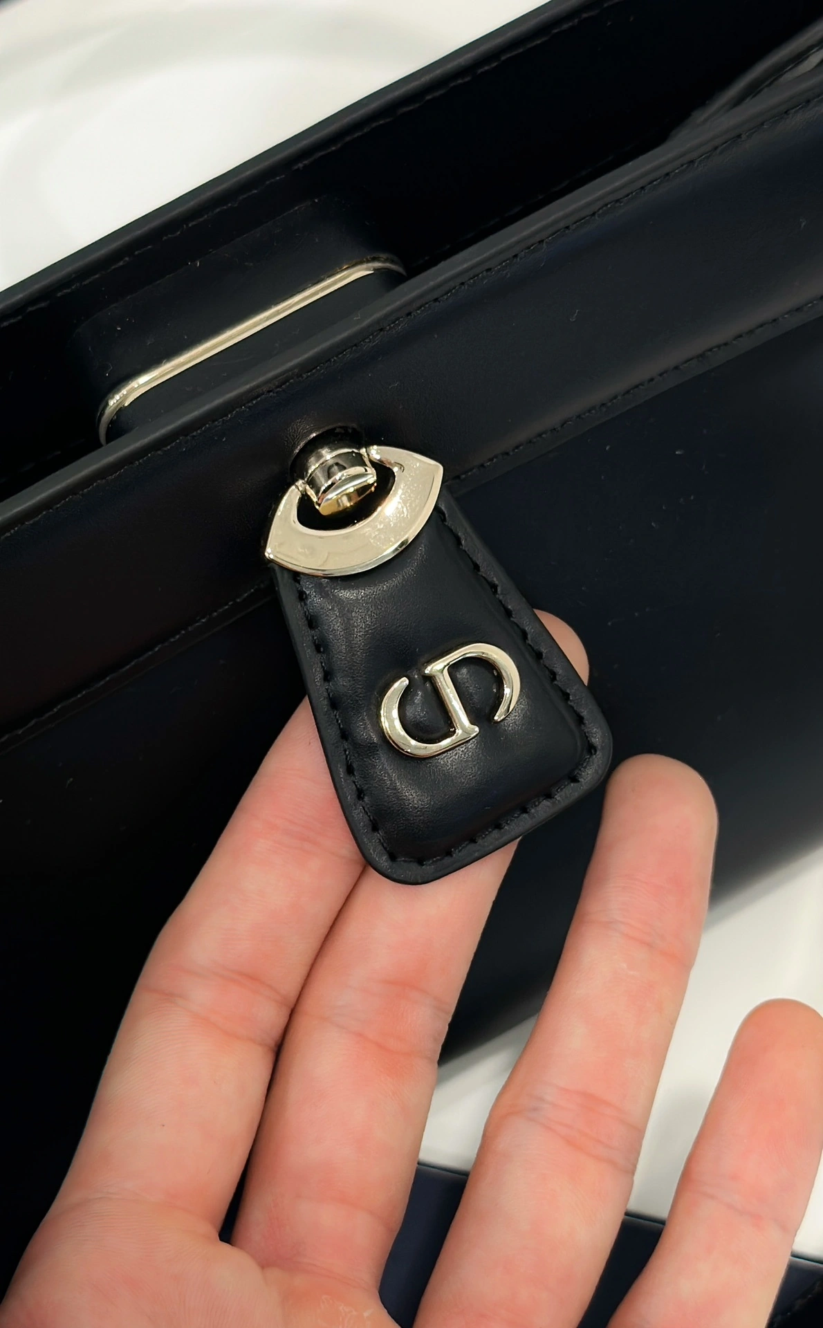MOMO-- M1844OBEQ-M900 high quality version item：C-B007F1858R