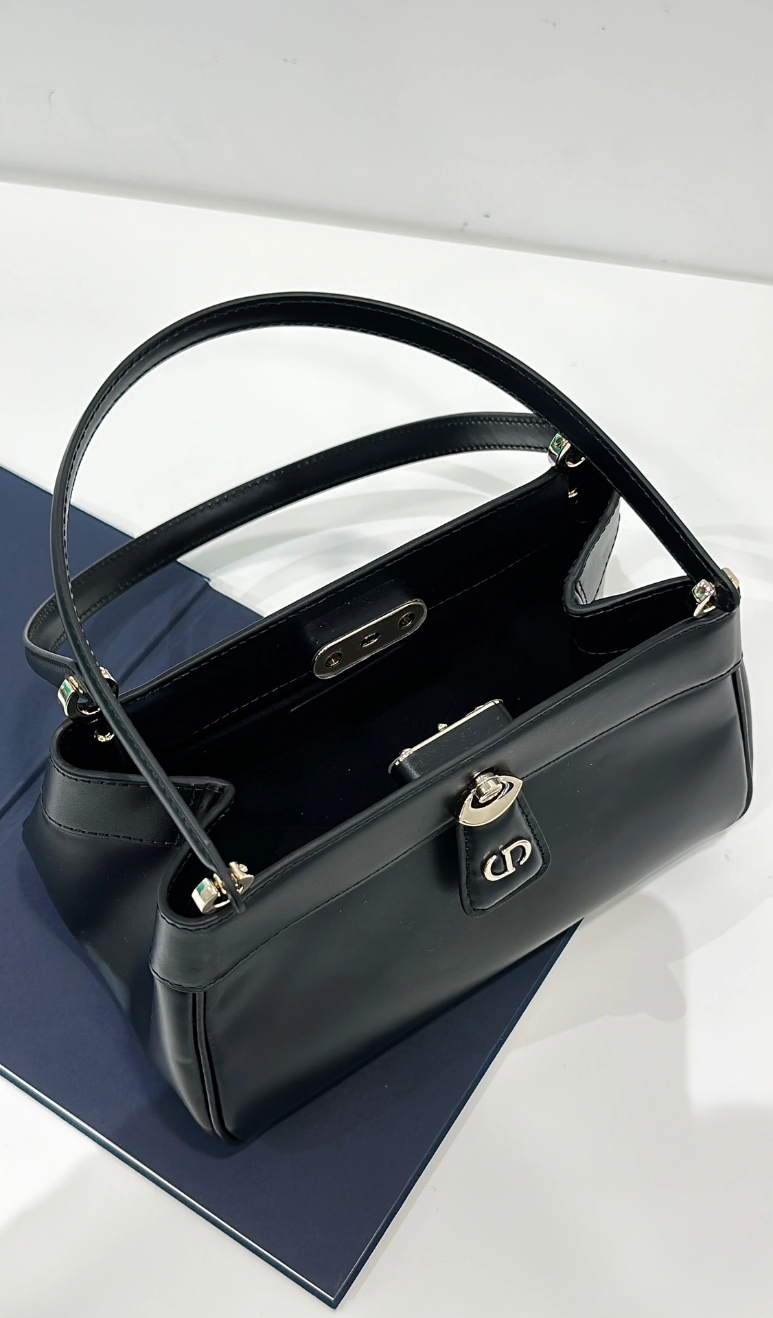 MOMO-- M1844OBEQ-M900 high quality version item：C-B007F1858R