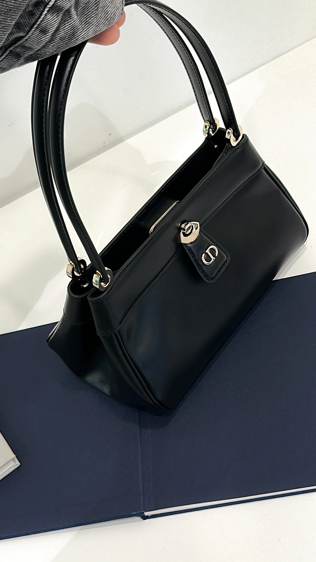 MOMO-- M1844OBEQ-M900 high quality version item：C-B007F1858R