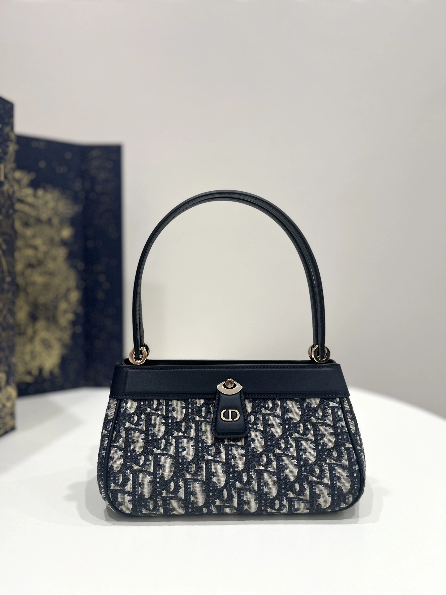 MOMO-- M1844OTZQ-M928 high quality version item：C-B007F1826R